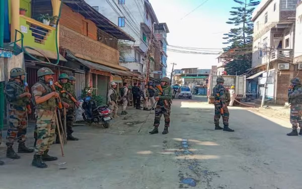 Manipur Violence: Violence not stopping in Manipur, fierce firing once again, security forces deployed on the spot