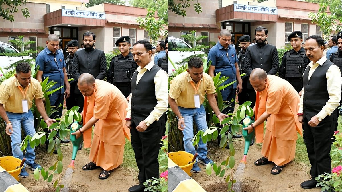 Mathura: CM Yogi planted saplings in the university campus, held talks with saints at the Tourism Facilitation Center