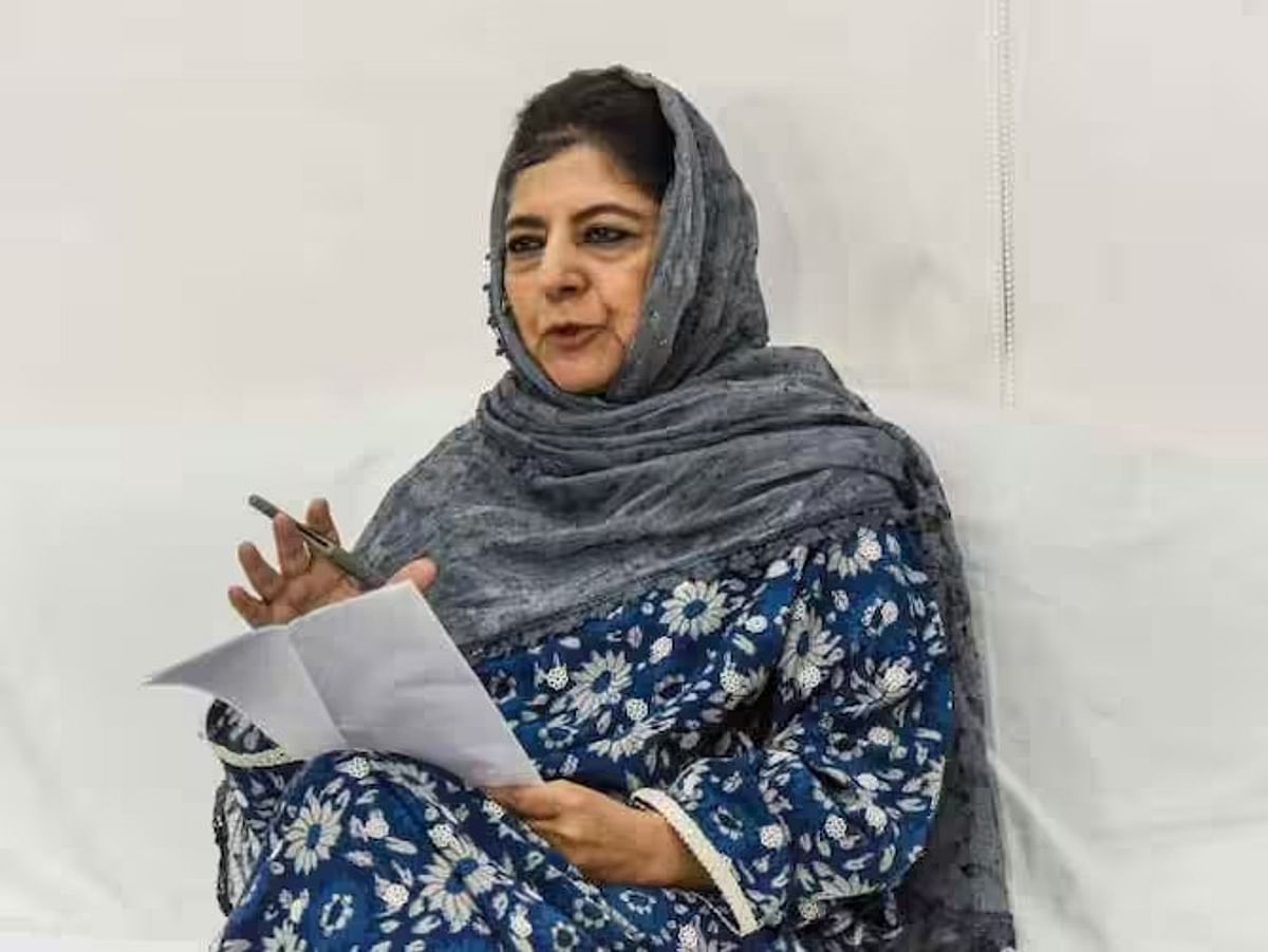 Mehbooba Mufti said - Saving democracy is our priority now, read what Kejriwal said on the question