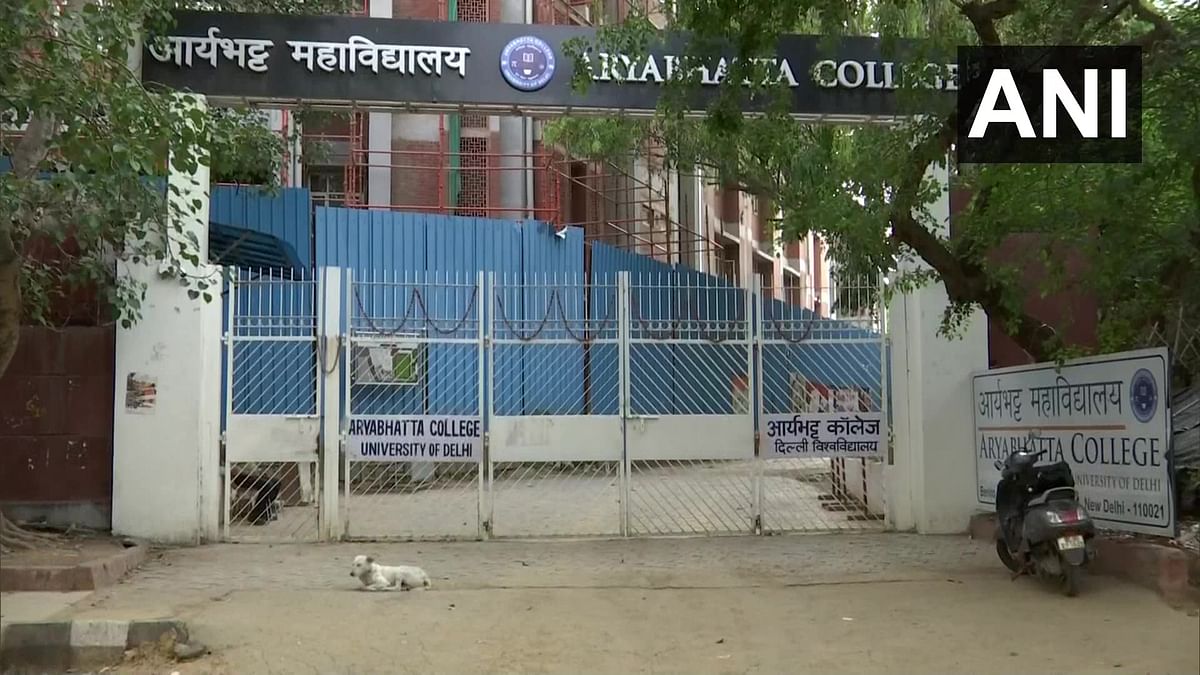 Murder in Delhi University's South Campus, student stabbed to death