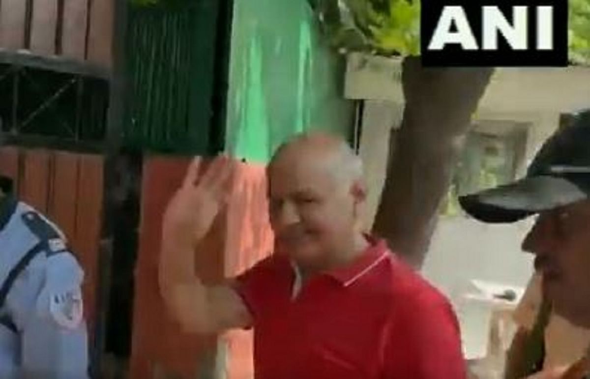 Video: Manish Sisodia arrives to meet his ailing wife, court allows 7 hours to meet