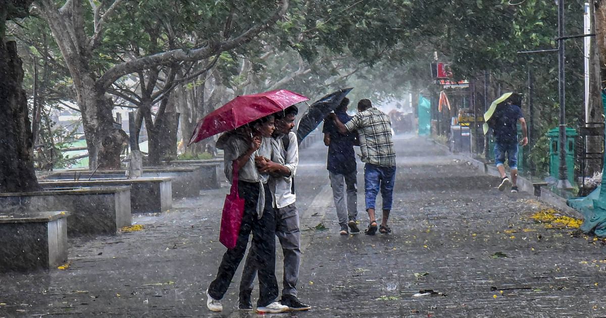 Weather Forecast LIVE: Alert issued in Bihar, know the weather condition of other states including UP-Delhi