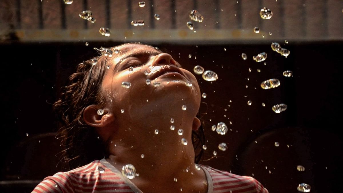 Weather Report: Monsoon knocks together in Delhi-Mumbai after 62 years, people get relief from the scorching heat