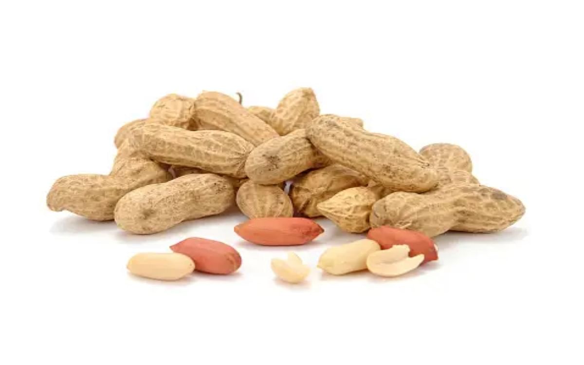 There are many benefits of eating delicious peanuts.  Know ten health benefits