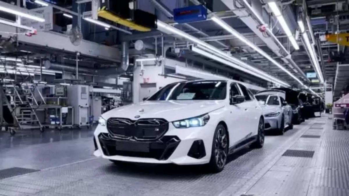 BMW i5 production starts in Germany, will be launched in India in 2024, know full details