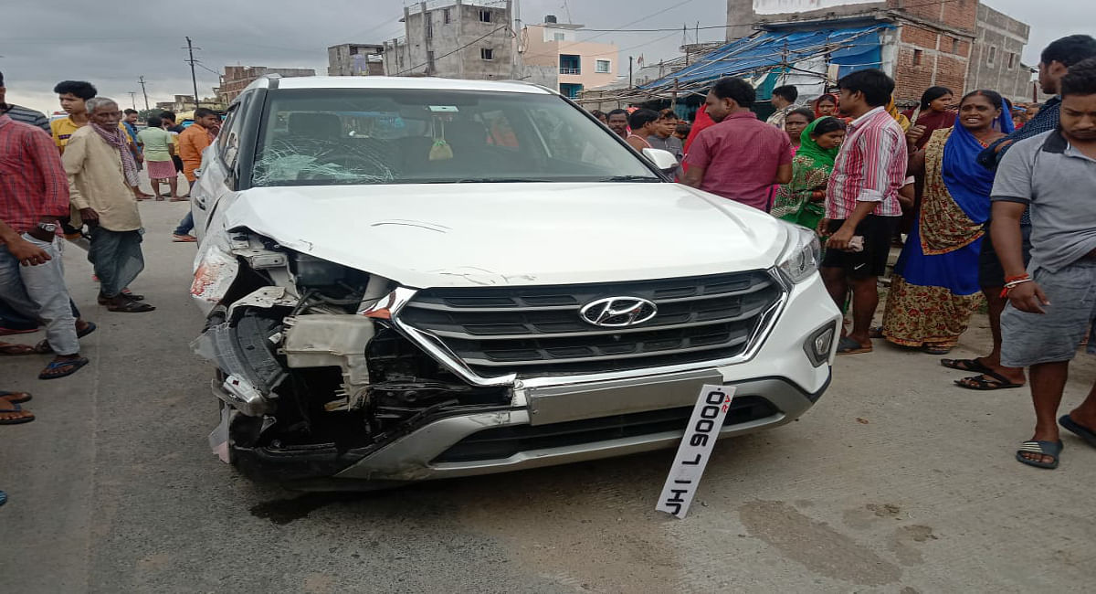 Deoghar: Giridih's Kanwariya killed in collision between car and tempo, five injured