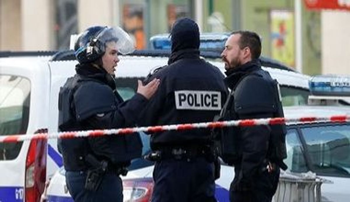 France facing new difficulties