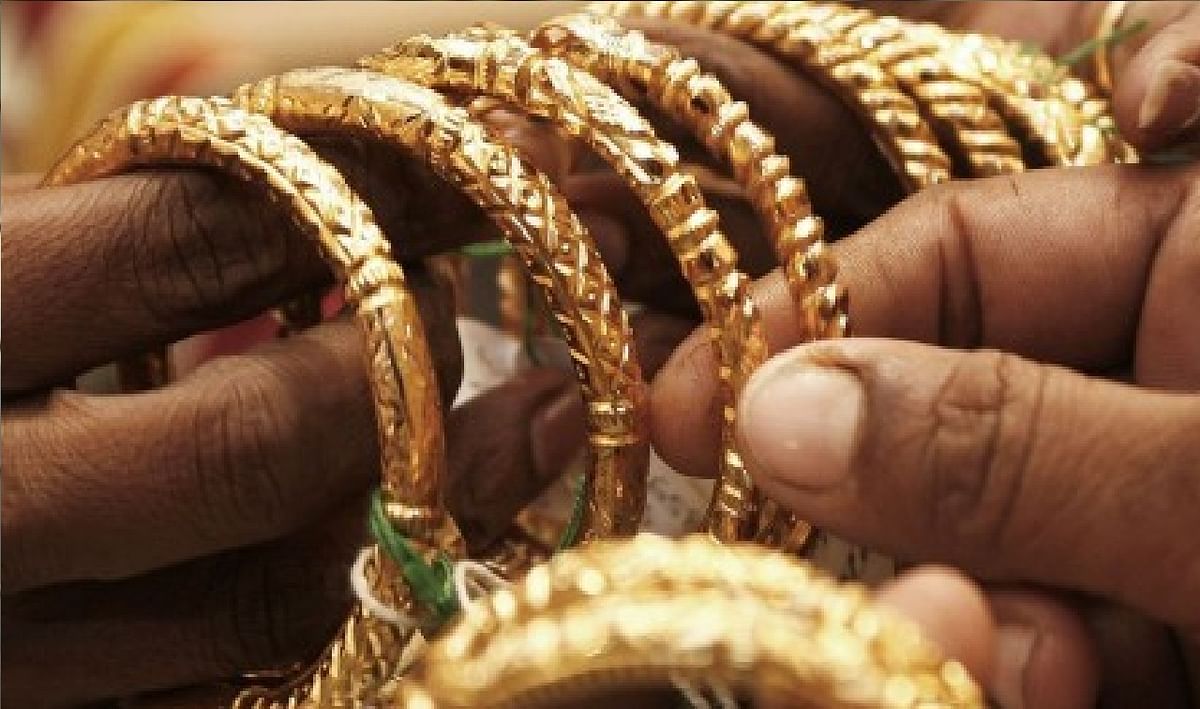 If you want gold loan at the lowest interest rate, then keep these things in mind
