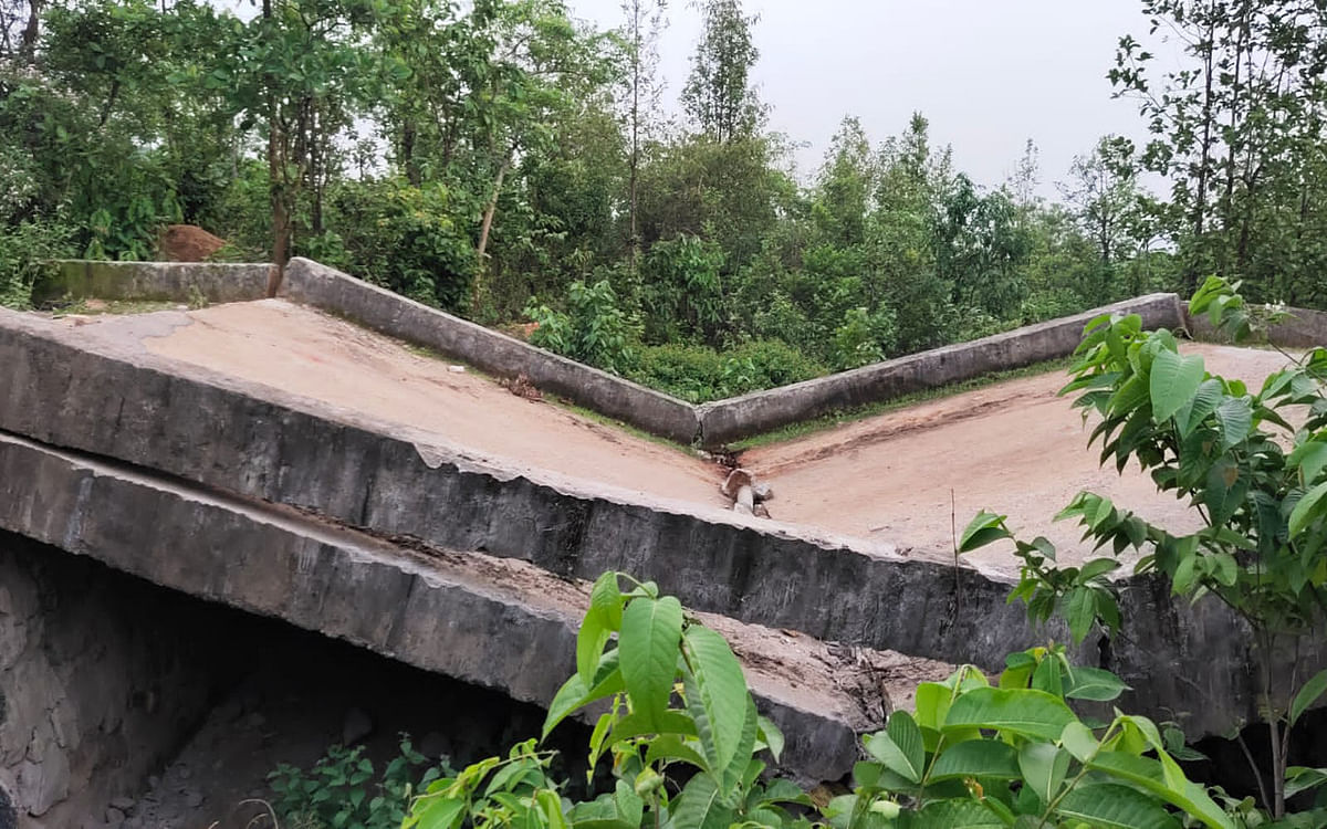 Jharkhand: Bridge built on Sakri river in Barkagaon of Hazaribagh collapsed, broken contact of more than 100 villages