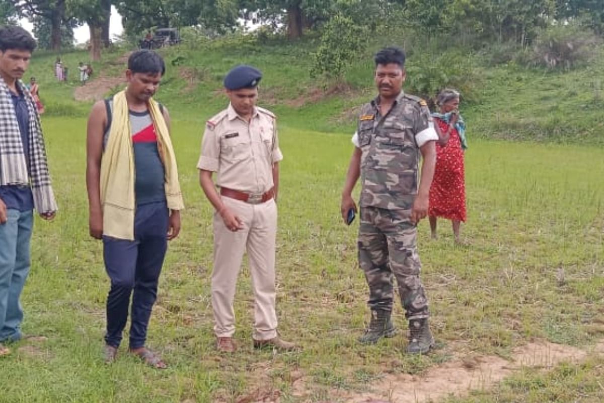 Jharkhand: Elderly murdered brutally, blood-soaked body found in field, police engaged in investigation