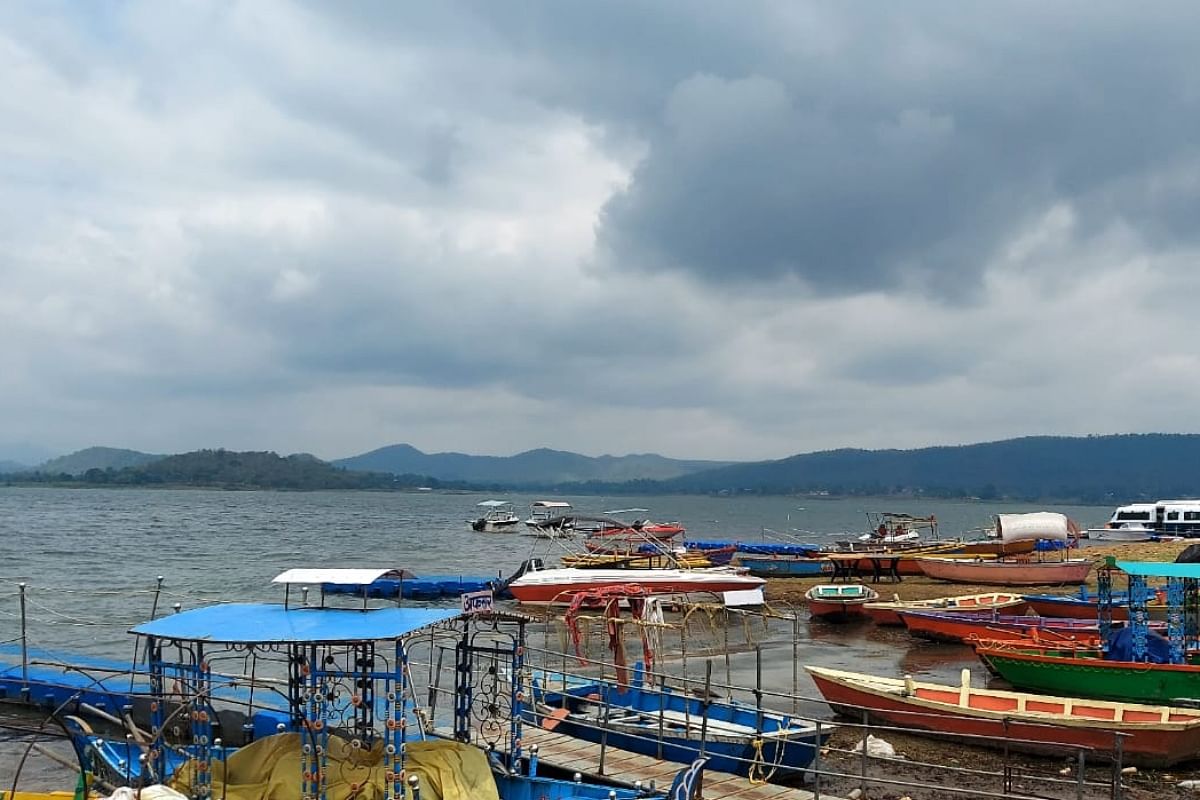 Jharkhand: The way to go to the boat jetty of Patratu Dam is closed for three months, the sailors are upset, pleading for their rights
