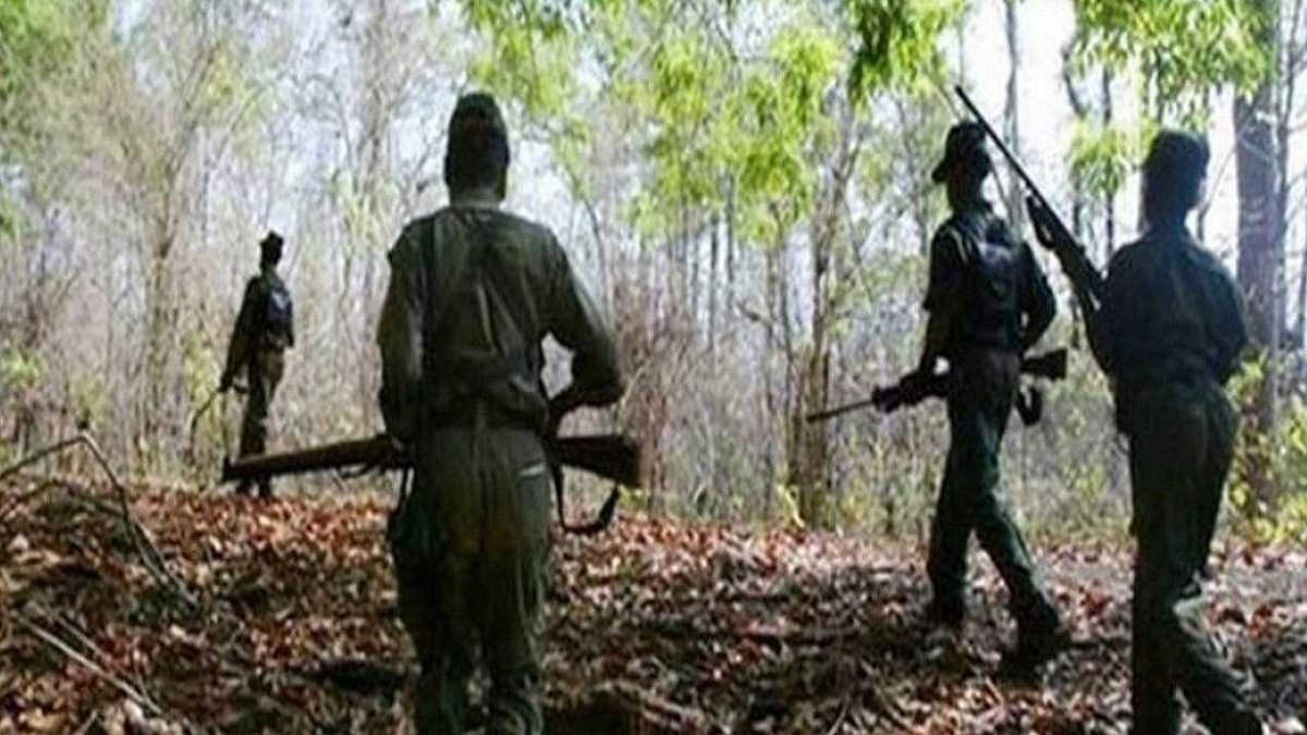 Naxalites killed a young man in Bihar, have killed 6 family members on the charges of informer