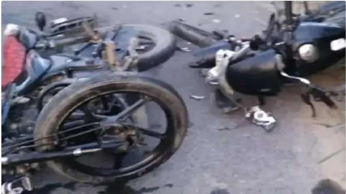 Road accident in Haridwar: Mini truck full of kanwariyas collided with two bikes, three people died