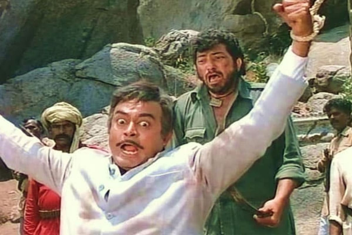 Sanjeev Kumar wanted to be Gabbar Singh in the film Sholay, because of Ramesh Sippy he had to become 'Thakur' without hands