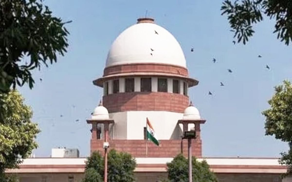 Supreme Court to hear Delhi government's plea on Monday challenging Centre's ordinance