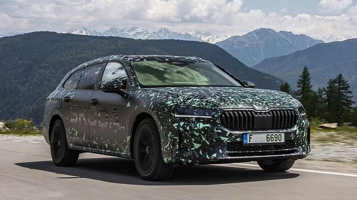 The curtain will rise from Skoda's new generation car Superb in November, know full details here