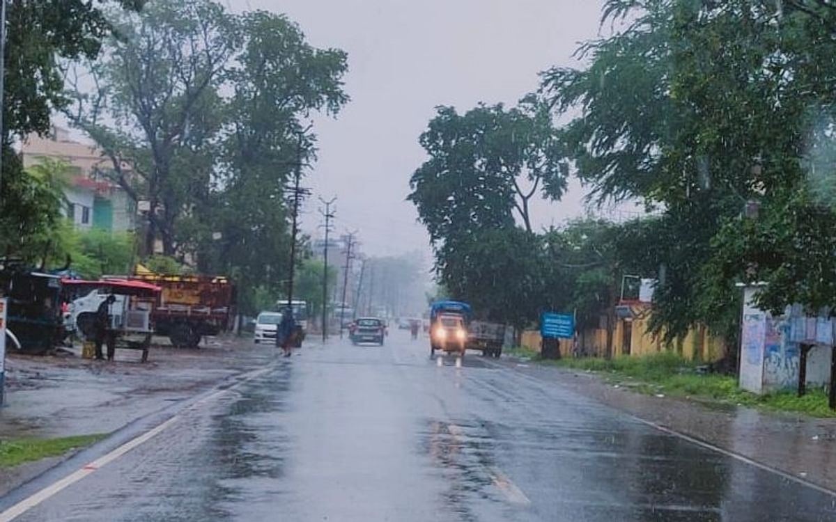 UP Weather News: Heavy rain likely in Agra today and tomorrow, Meteorological Department issued alert