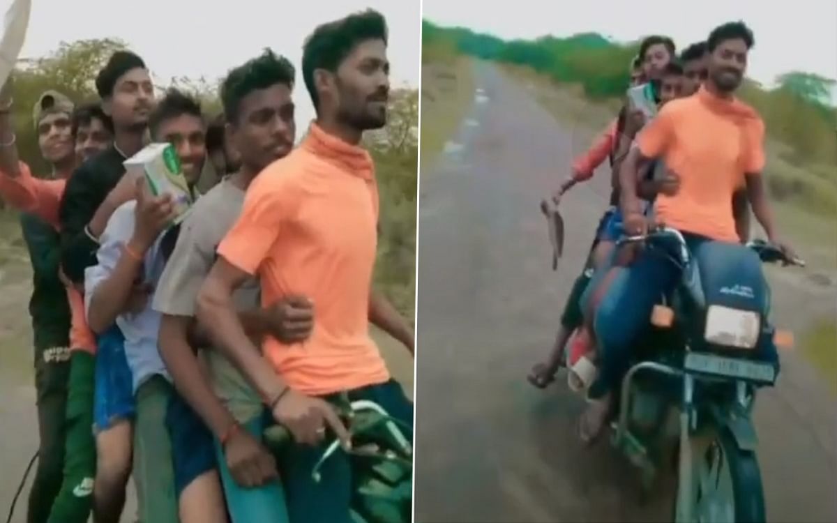 Viral Video: 7 youths riding on a bike were making reels, police slapped them