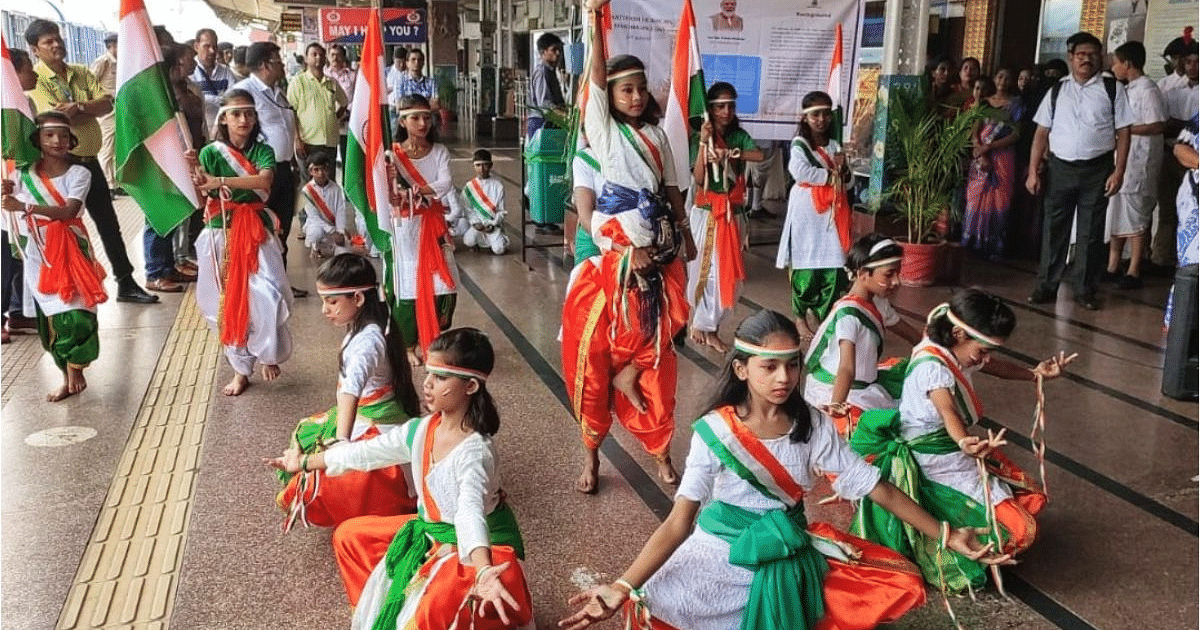 Photos: Partition Vibhishika Memorial Day was observed by Asansol Division of Eastern Railway