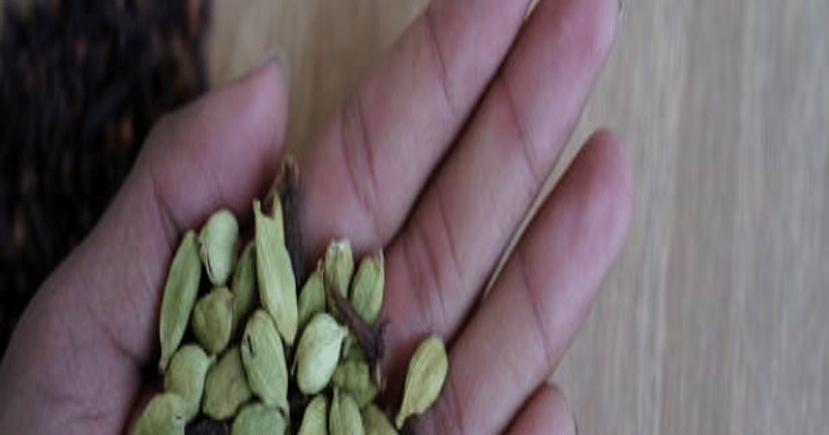 Health Care: Small cardamom has great medicinal properties, not just the taste of tea, it improves your health