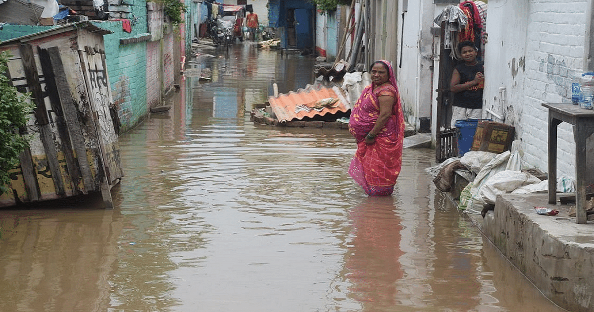 Bihar: City submerged in rain water, roads made of lake, see astonishing pictures..
