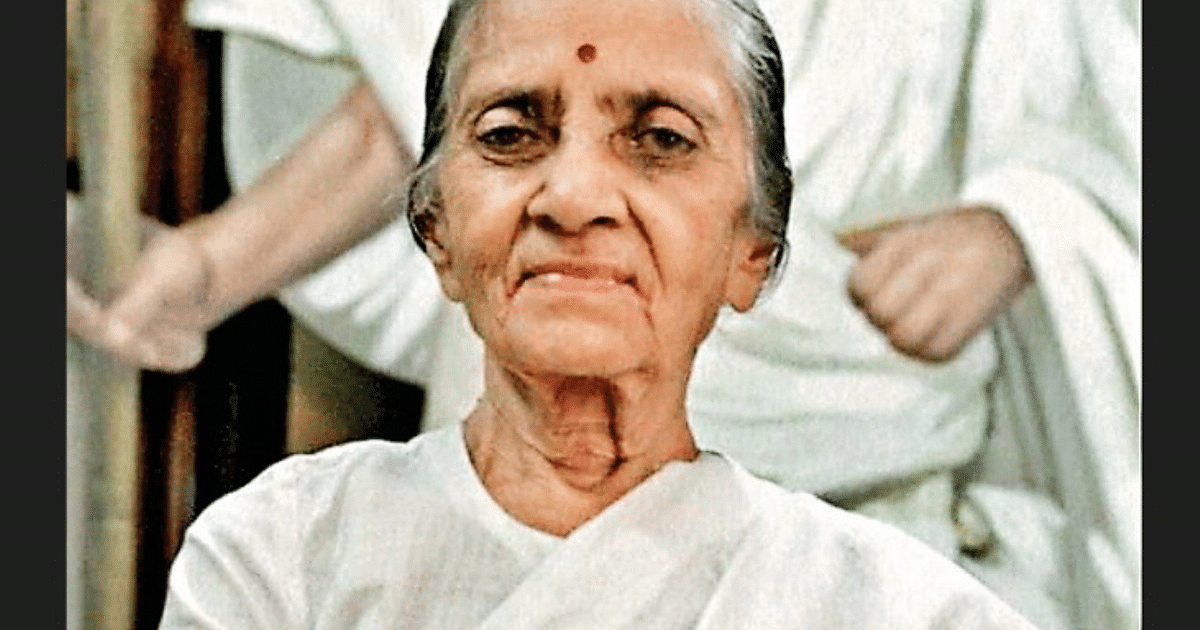 A fearless voice against the British rule, Usha Mehta of Gujarat jumped into the freedom movement in her childhood