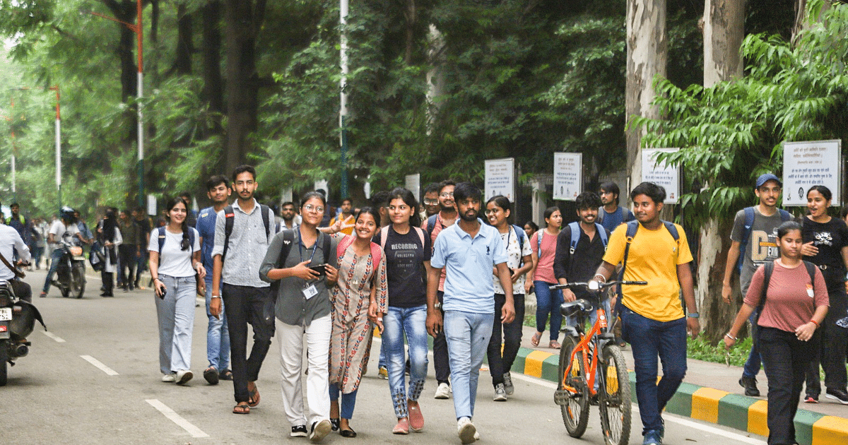 First mid semester exams started in CSJMU, more than nine thousand students appeared in four shifts