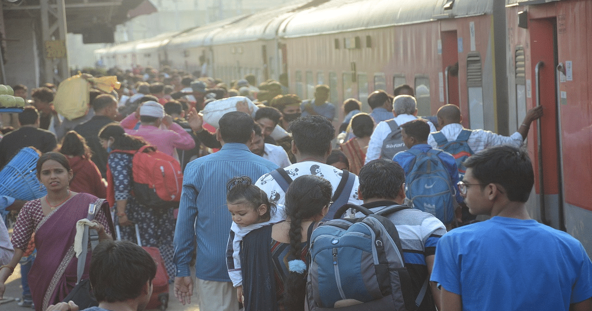 It is difficult for migrants to come to Bihar during Chhath, know in which train how much waiting, in which no room
