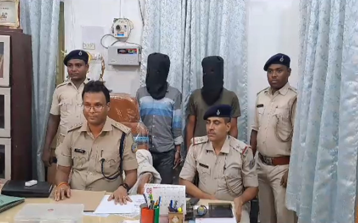 Jharkhand: Dhanbad police arrested 2 henchmen of gangster Prince Khan, father Nasir Khan surrendered in court