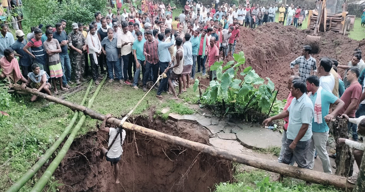 Jharkhand: Five people died due to mudslide of a well in Ranchi's Piska village, CM Hemant Soren expressed grief