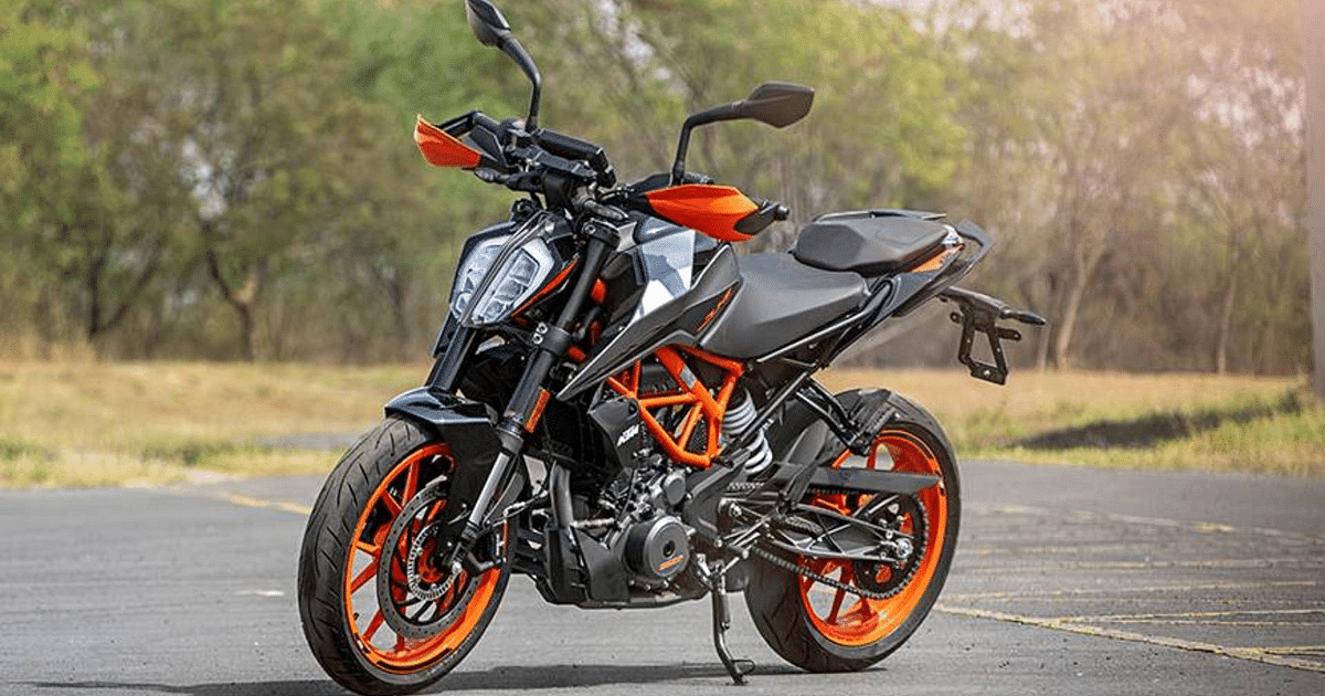 KTM unveils three bikes including 390 Duke, know when it will be launched in India