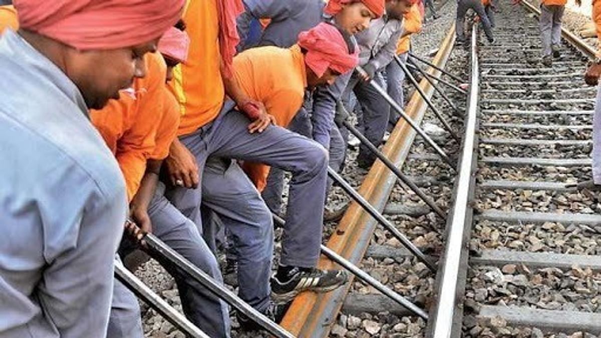 Railway News: Now railway will provide cheap travel to laborers, migrant laborers special train will be operated from Bareilly
