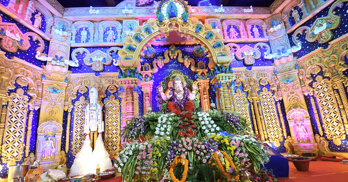 PHOTOS: The court of Lalbagh king decorated in Patna, the excitement of Ganpati festival is visible