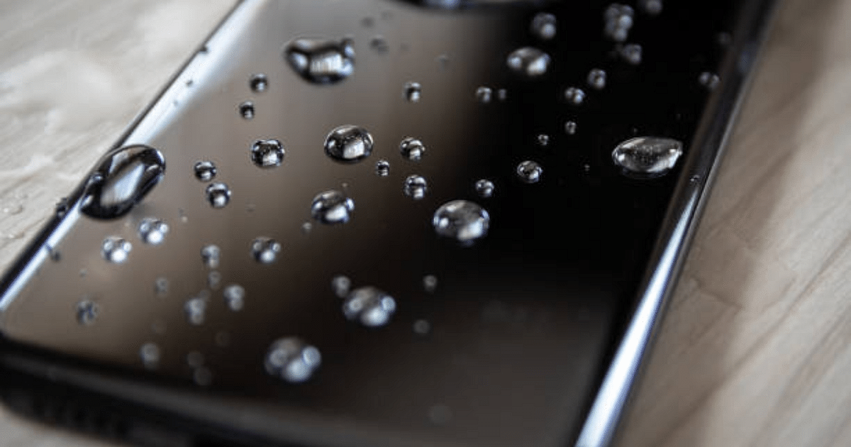 How can you keep your smartphone safe during the rainy season?  Learn the easy way