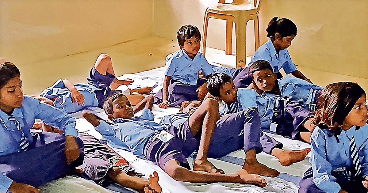 Dozens of children's health worsened after consuming filariasis medicine in Nalanda, there was a commotion in the school, treatment is going on.