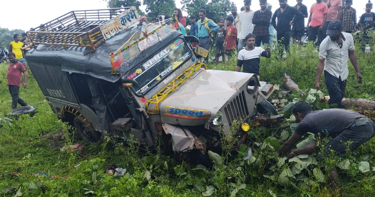 Jharkhand: Road accident in Sikidiri area of ​​Ranchi, five people injured in collision of two vehicles, one in critical condition.