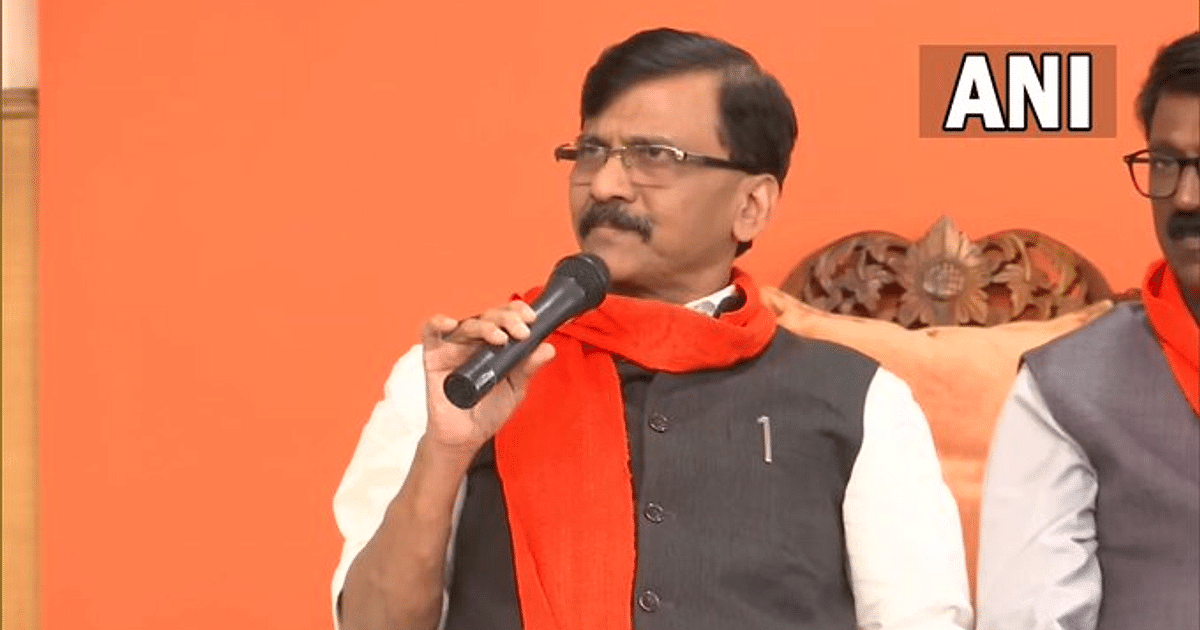 Politics heated up on Anantnag encounter, Sanjay Raut said - bullets were fired on soldiers while flowers were showered on PM Modi