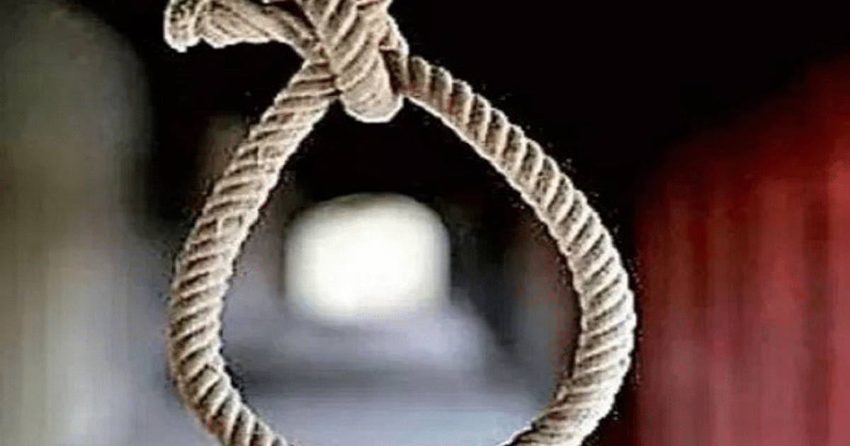 STF jawan's wife commits suicide by hanging herself at home in Dhanbad, husband works in Ranchi 