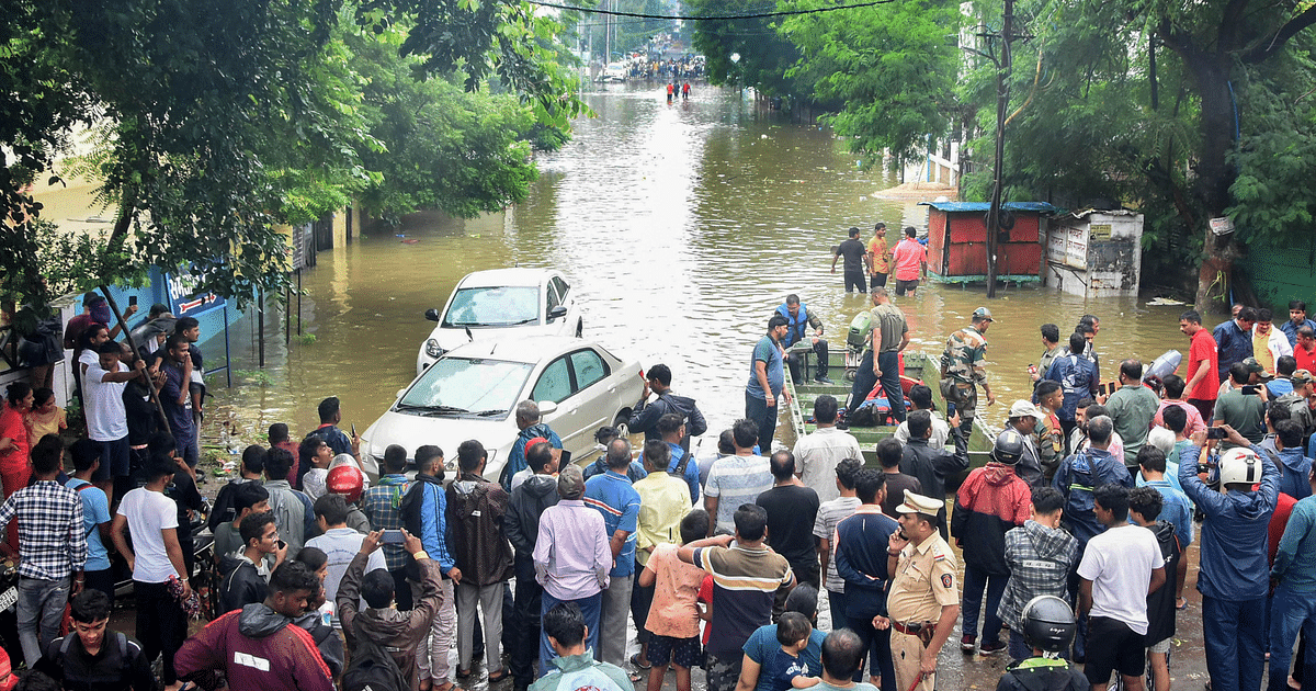 Weather Updates: Heavy rains in 18 states, good news about monsoon