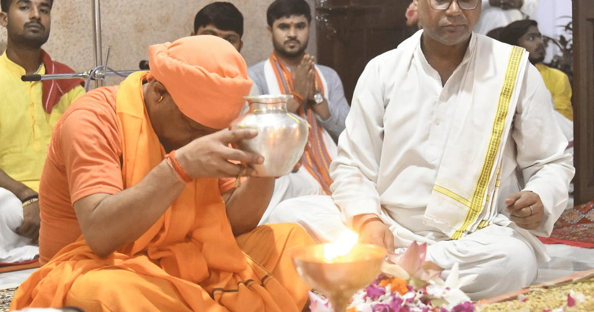 Gorakhpur: CM Yogi will remain in ritual worship for 3 days, Mahanisha will be worshiped in Gorakshpeeth on Sunday.