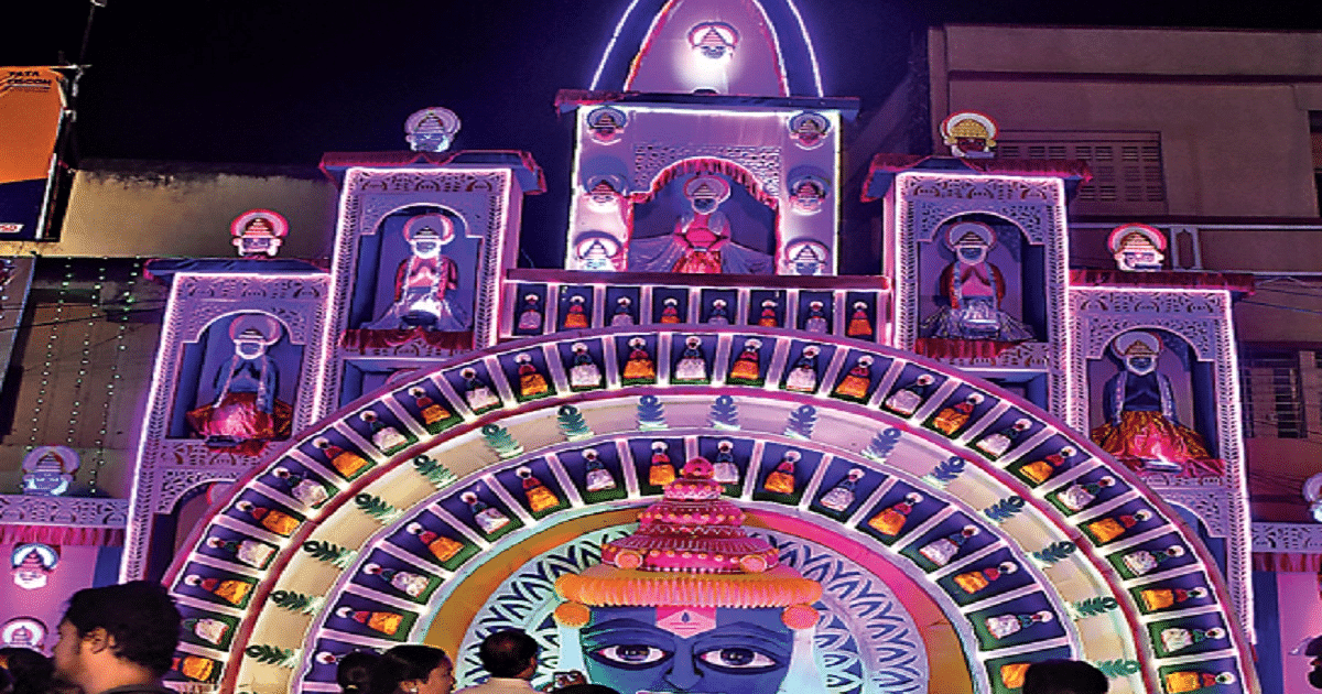 Durga Puja 2023: Crowd of devotees are gathering in the court of Mata, see here the decorations of major pandals of Ranchi.