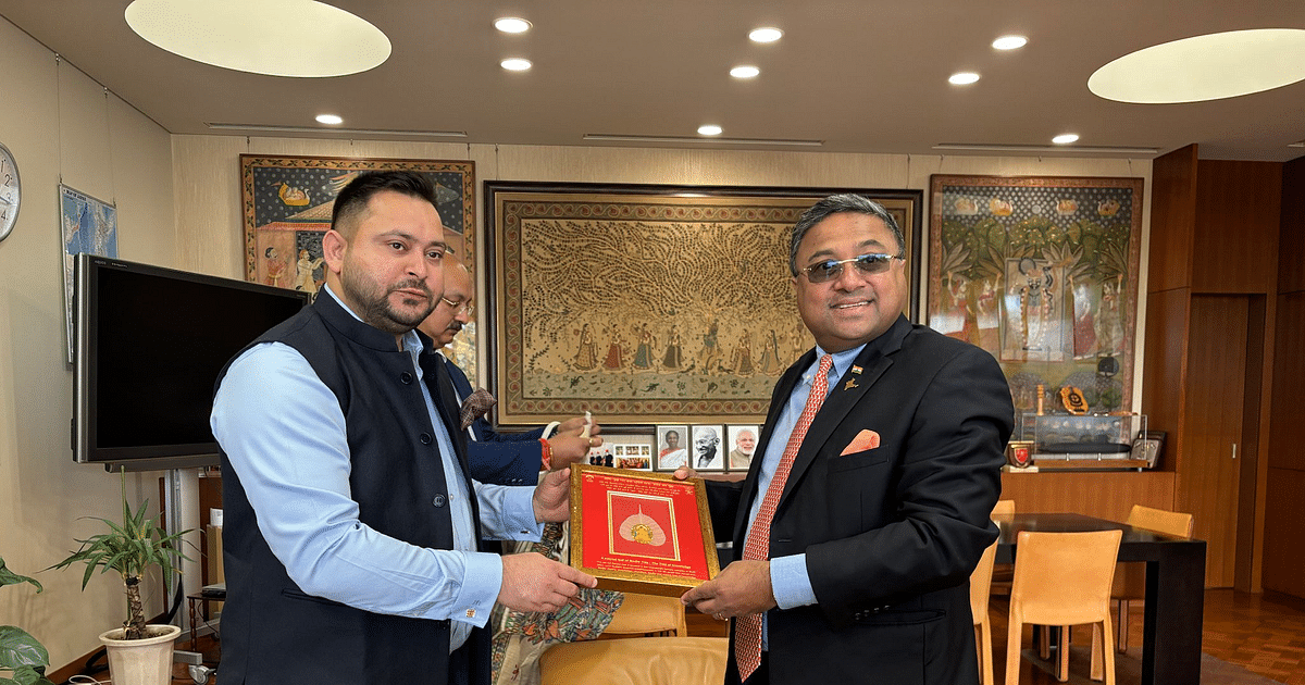 PHOTOS: Has Tejashwi gone to Japan for the development of Bihar?  Know what happened in the meeting with the ambassador