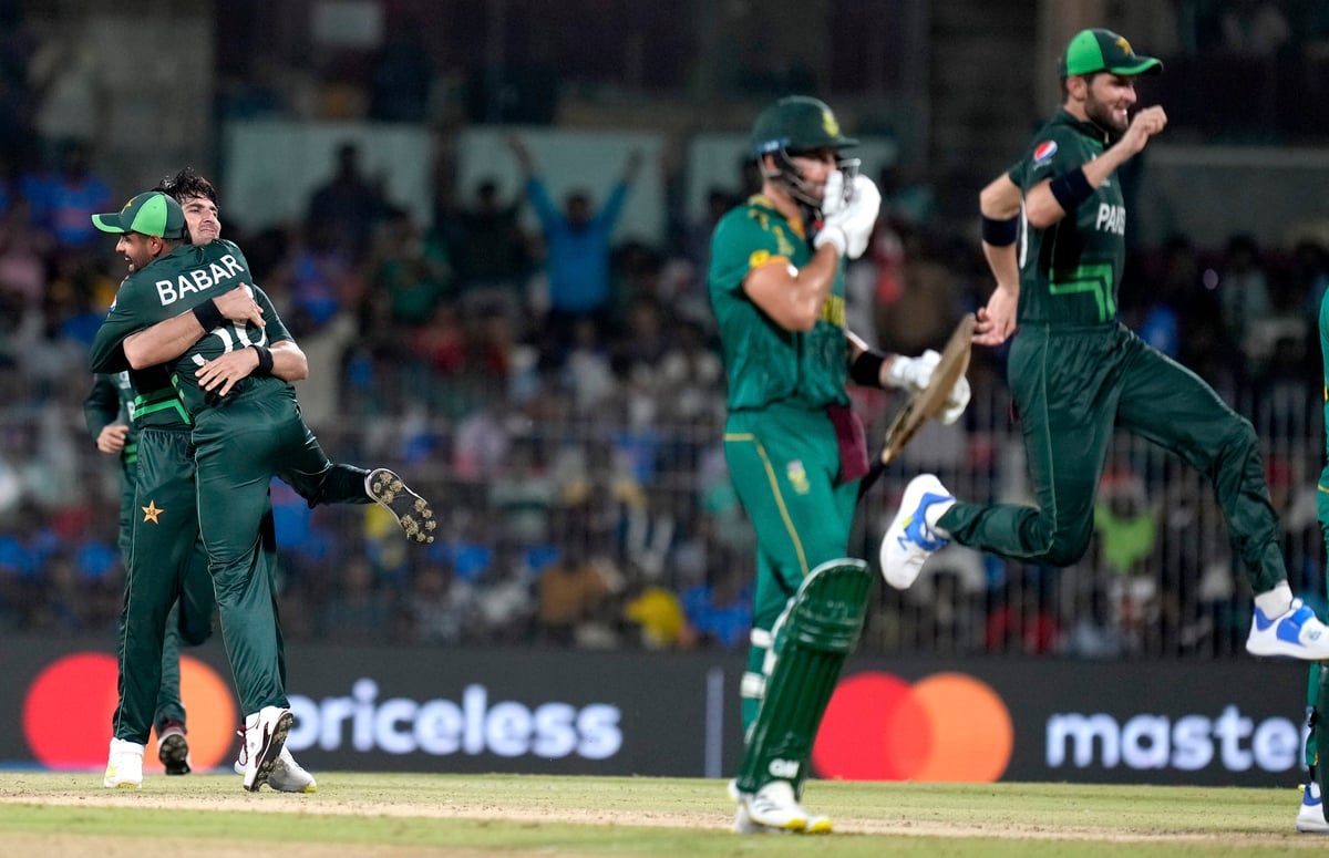 PAK Vs SA: South Africa defeated Pakistan in a thrilling match, 'Maharaj' became an obstacle in the way of victory.