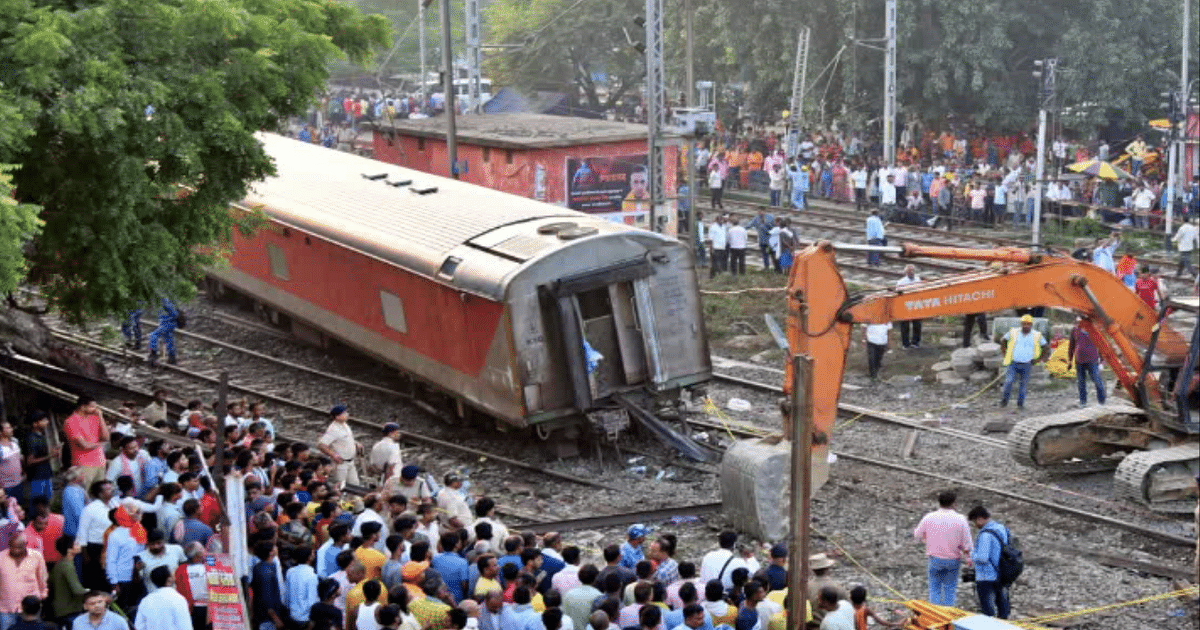 36 trains canceled after North East Express accident, special train will operate on Durga Puja, see list