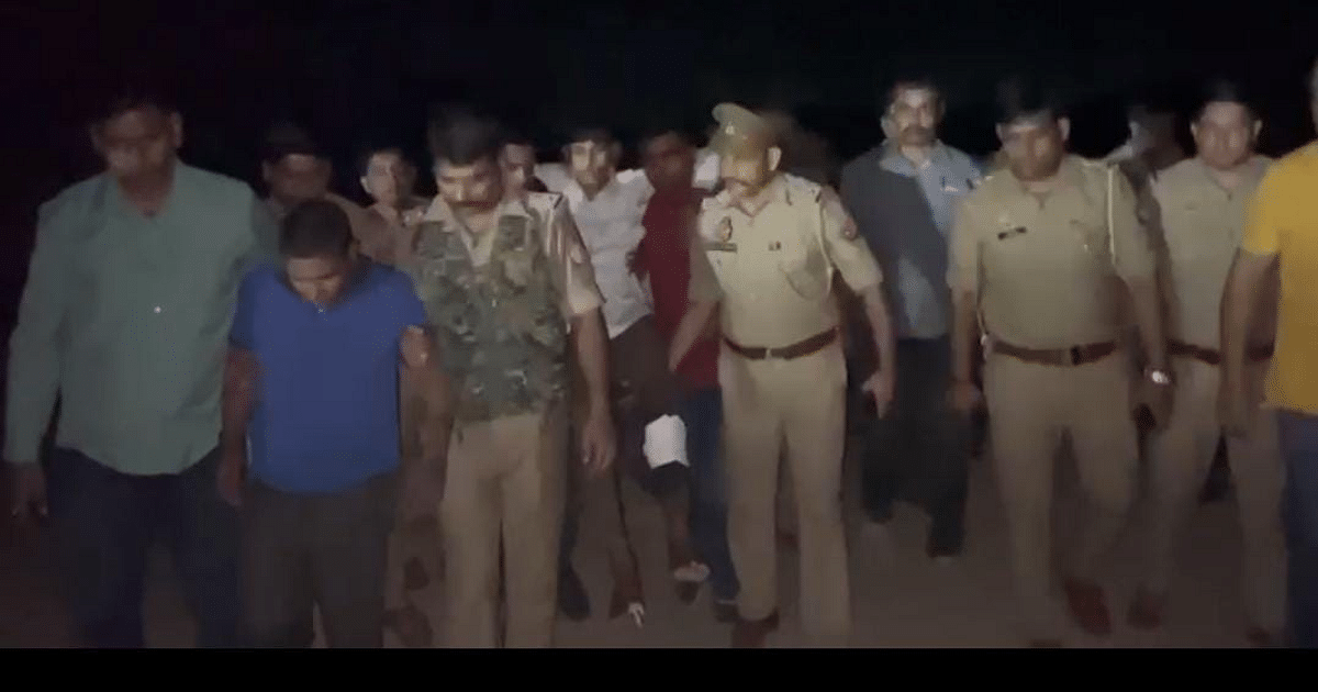 Agra: Police encounter with miscreants, four who looted school arrested, two shot