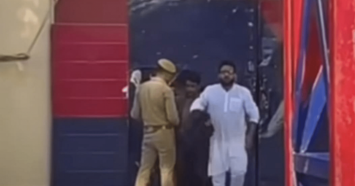 Aligarh: Student leader gets bail in case of beating of Hindu youth in AMU hostel, supporters garlanded him