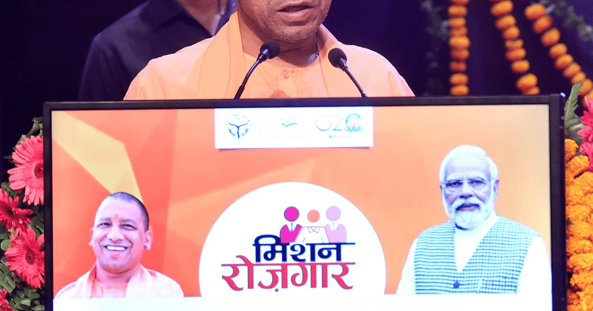 Every year one lakh youth are getting government jobs in Uttar Pradesh, till now 6 lakh youth have been recruited in Yogi government.
