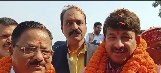 Gorakhpur: Manoj Tiwari claims, Arvind Kejriwal should prepare to go to jail, all Aam Aadmi Party officials are thieves.