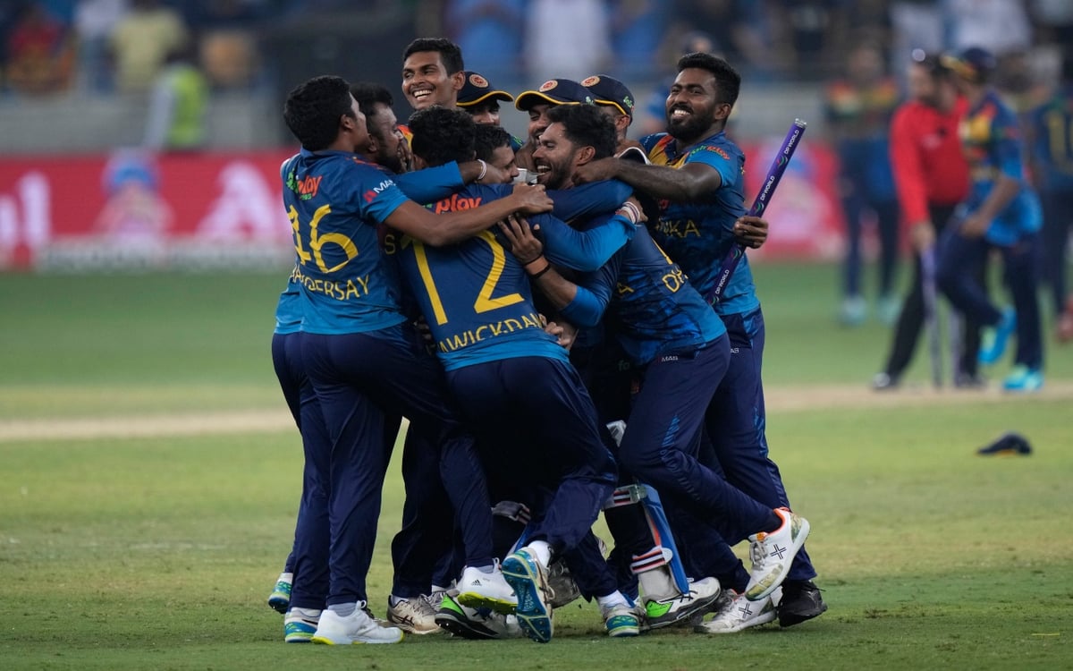 If we can perform like this then we have a chance to make it to the semi-finals: Mendis