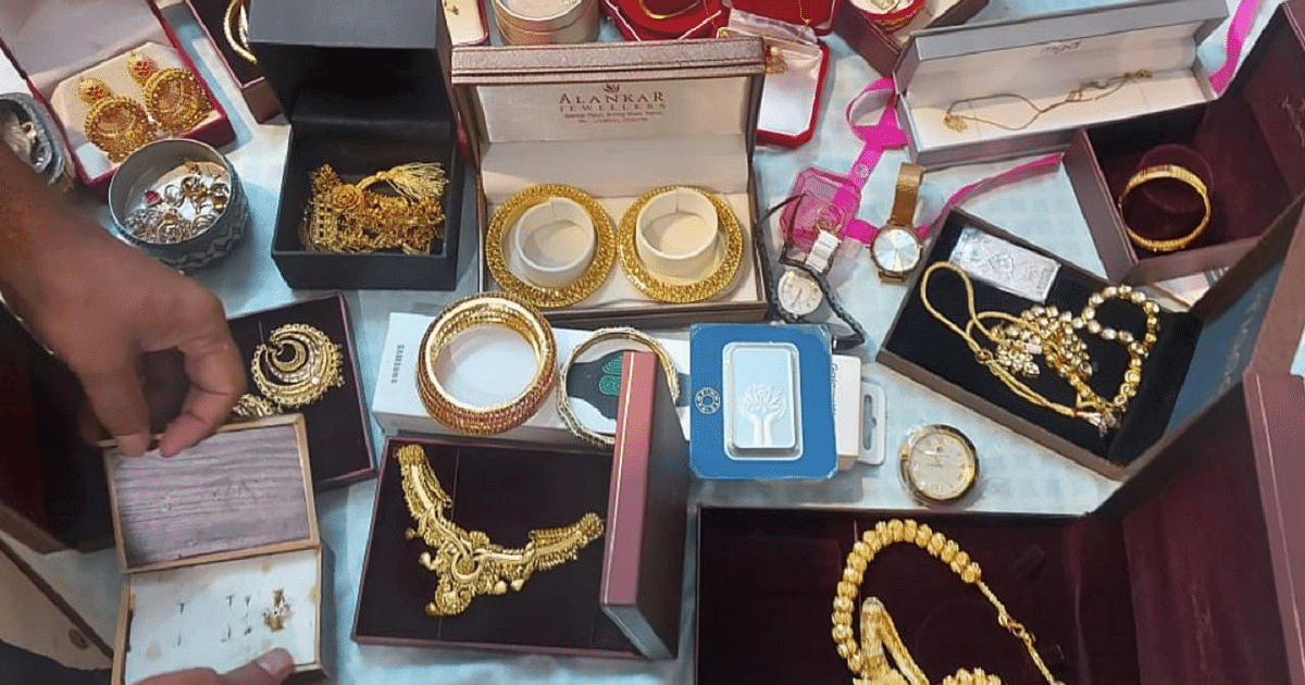 Income Tax raid on the premises of the country's famous jewelery group, searches conducted in these five cities including Patna.